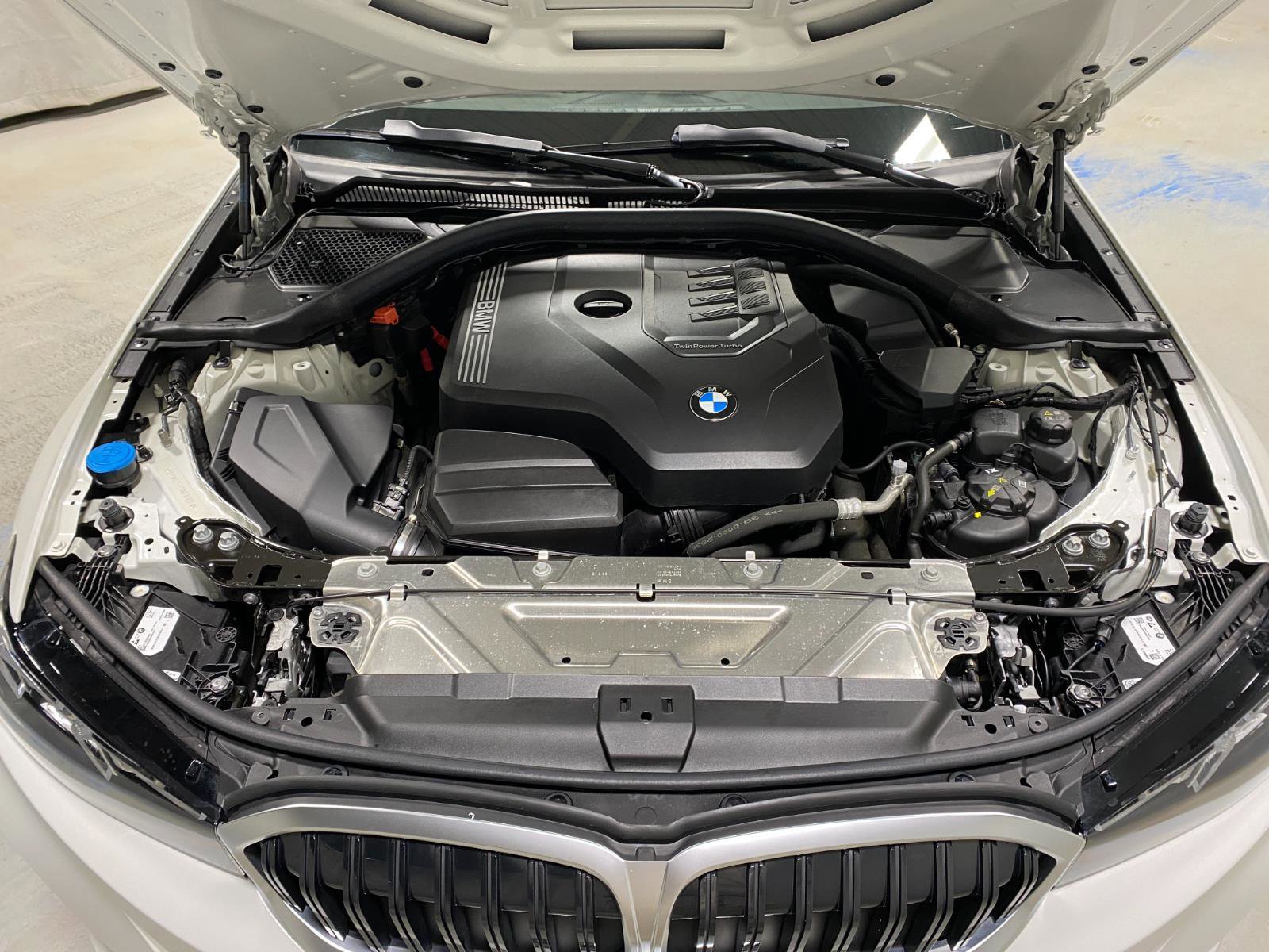 Certified 2024 BMW 330i xDrive 330i xDrive w/ Convenience Package image 29