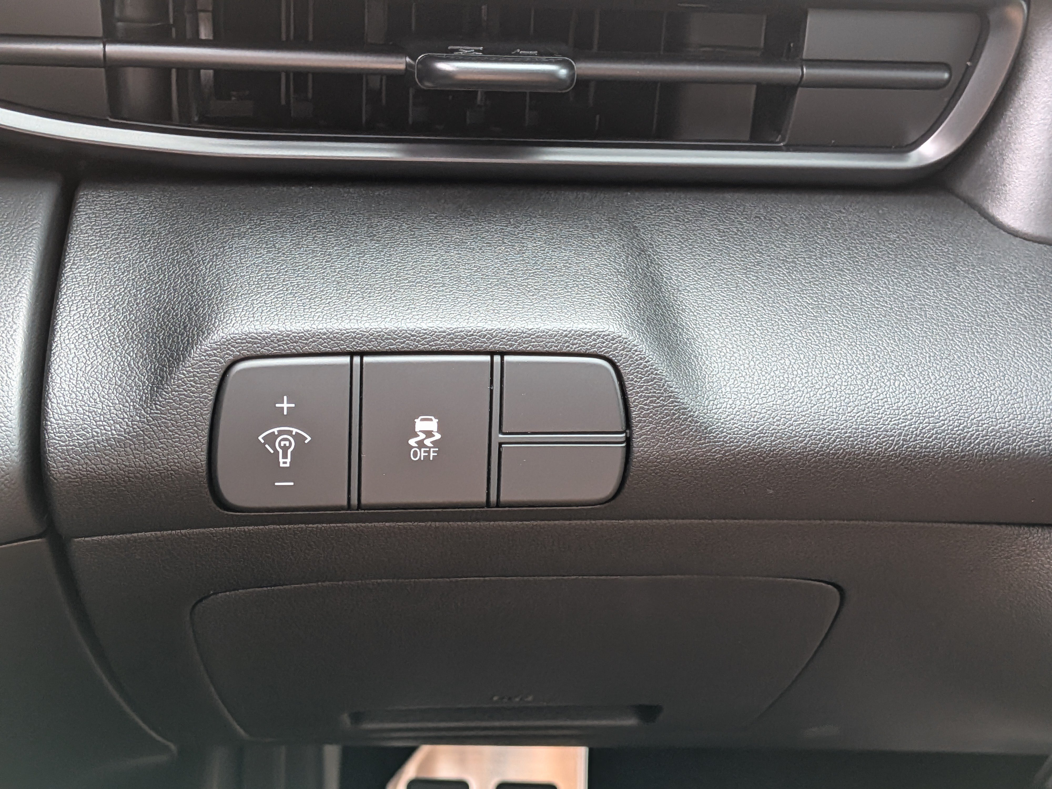 New 2026 Hyundai Elantra SEL Sport FWD image 23