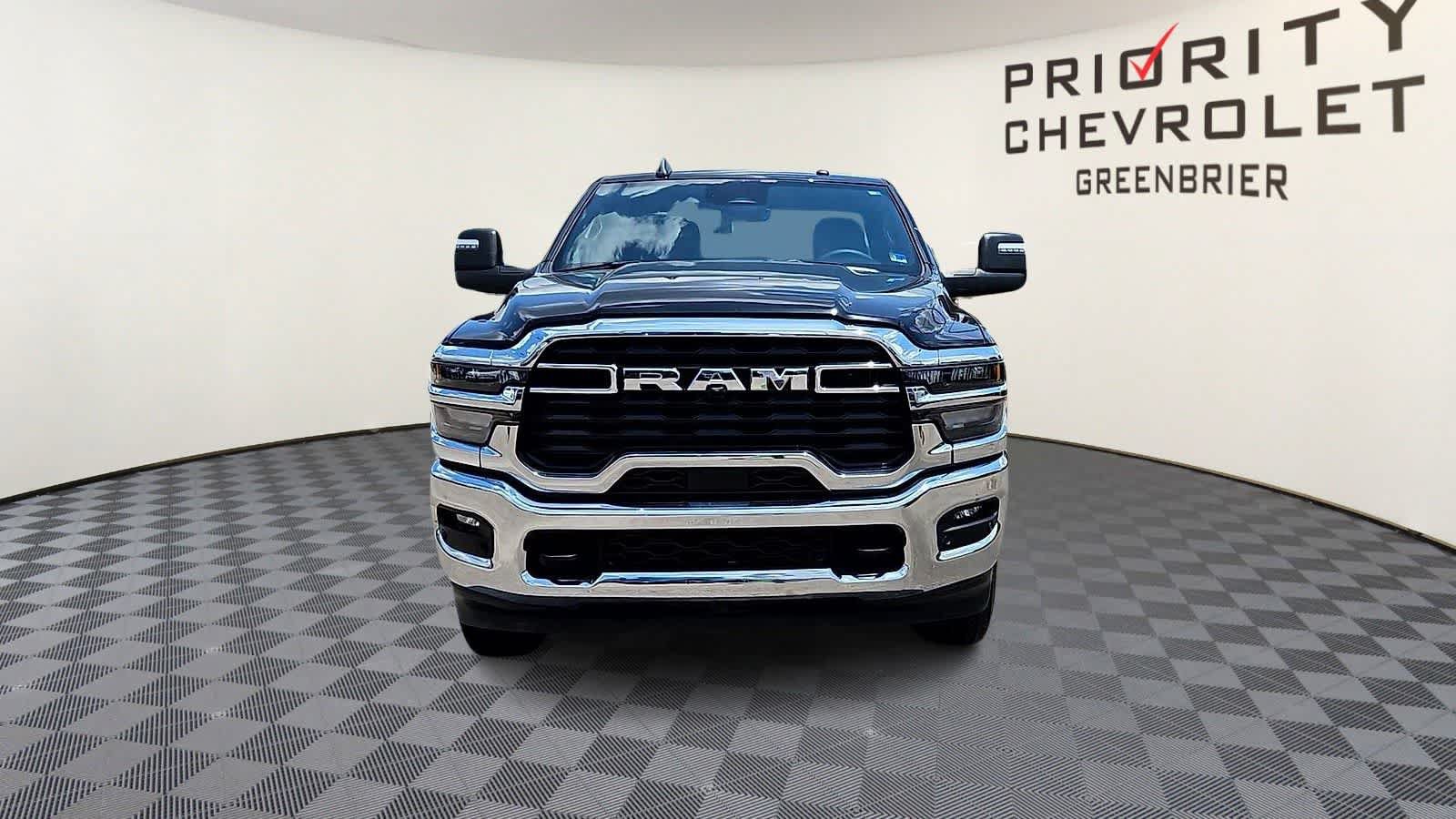 Used 2025 RAM 2500 Big Horn AWD/4WD image 3