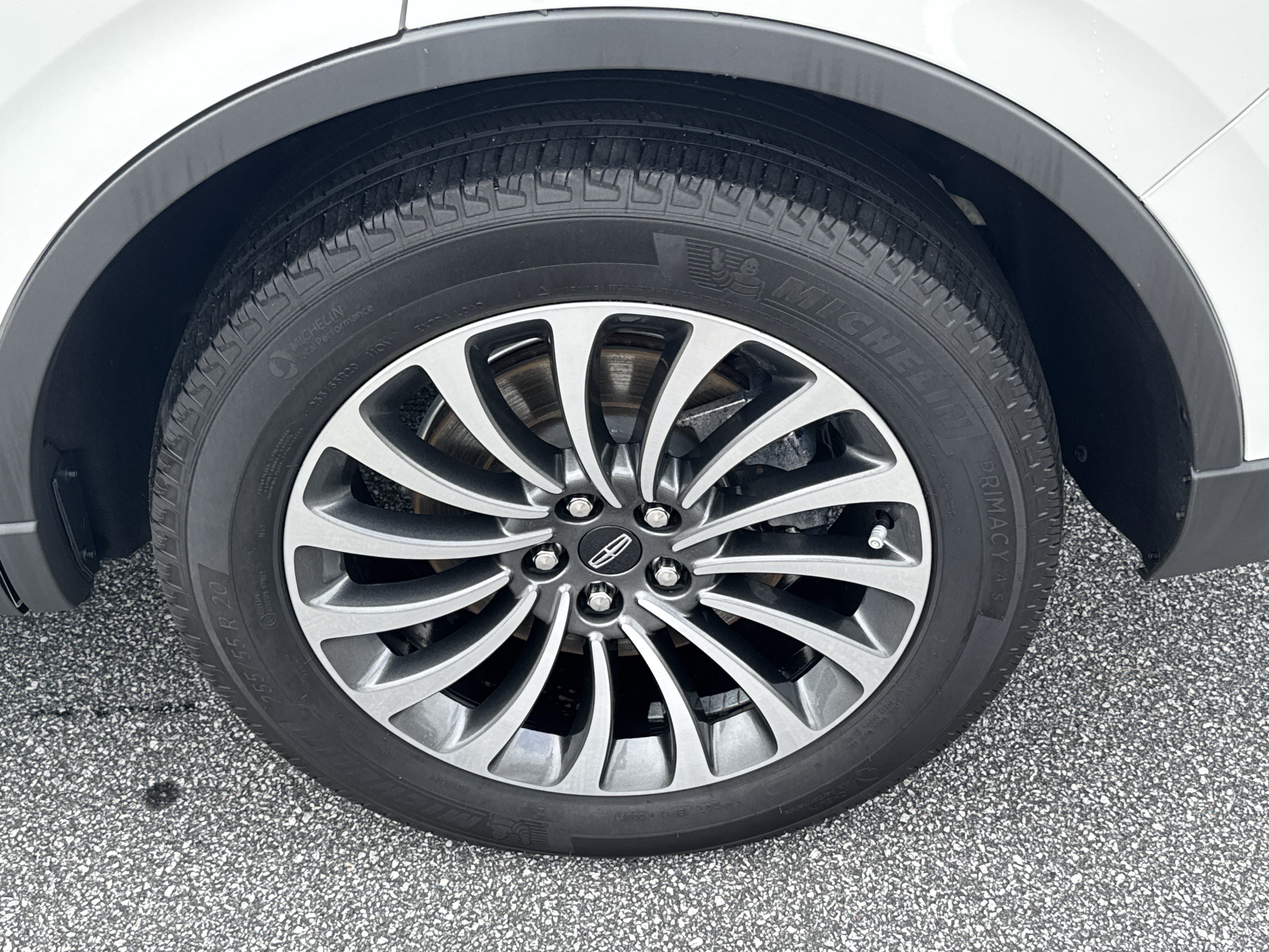 Used 2023 Lincoln Aviator Reserve w/ Equipment Group 201A RWD image 23
