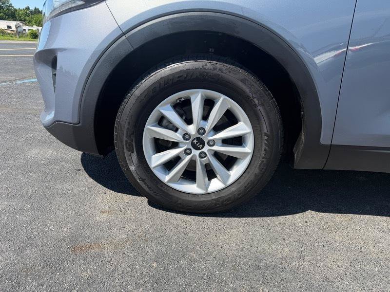 Used 2020 Kia Sorento LX FWD image 36
