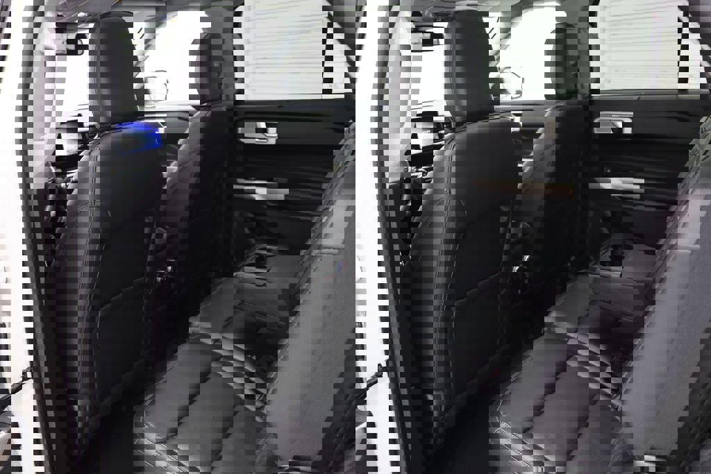 Used 2022 Ford Explorer Limited w/ Equipment Group 301A image 12