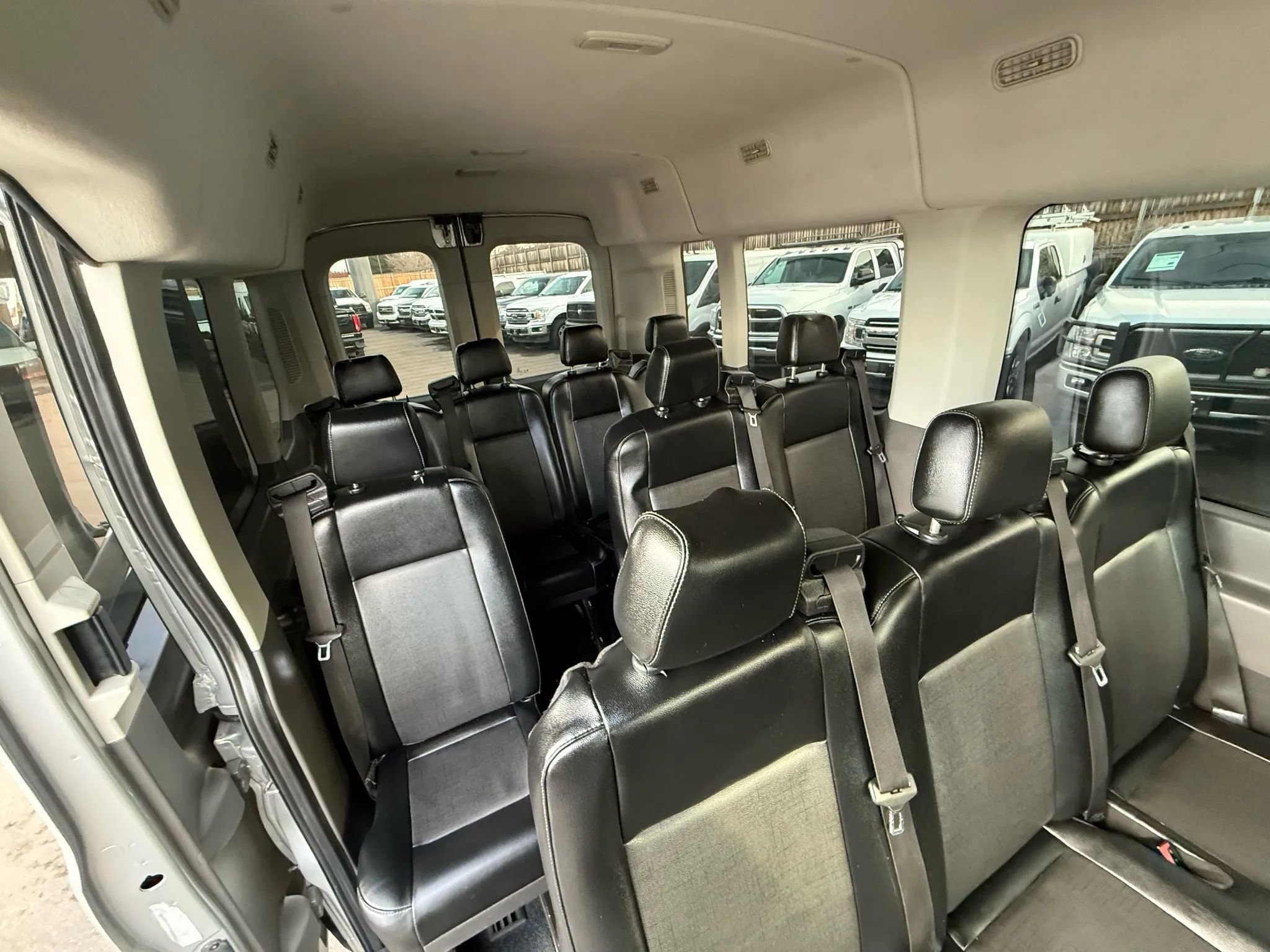 Used 2022 Ford Transit 350 XL image 31