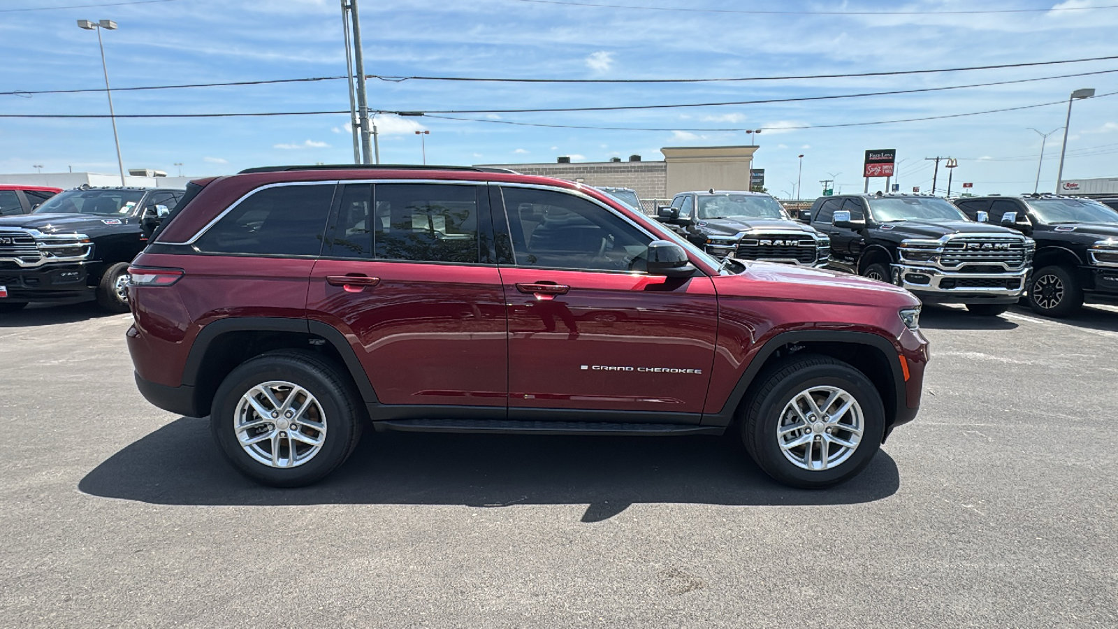 New 2026 Jeep Grand Cherokee Laredo X RWD image 4