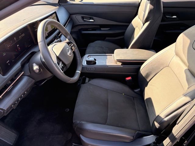 Used 2024 Nissan Ariya FWD image 14