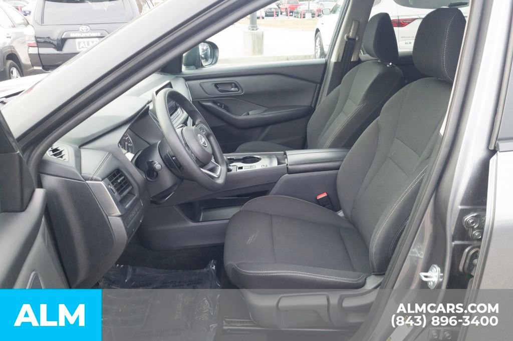 Used 2024 Nissan Rogue S image 16