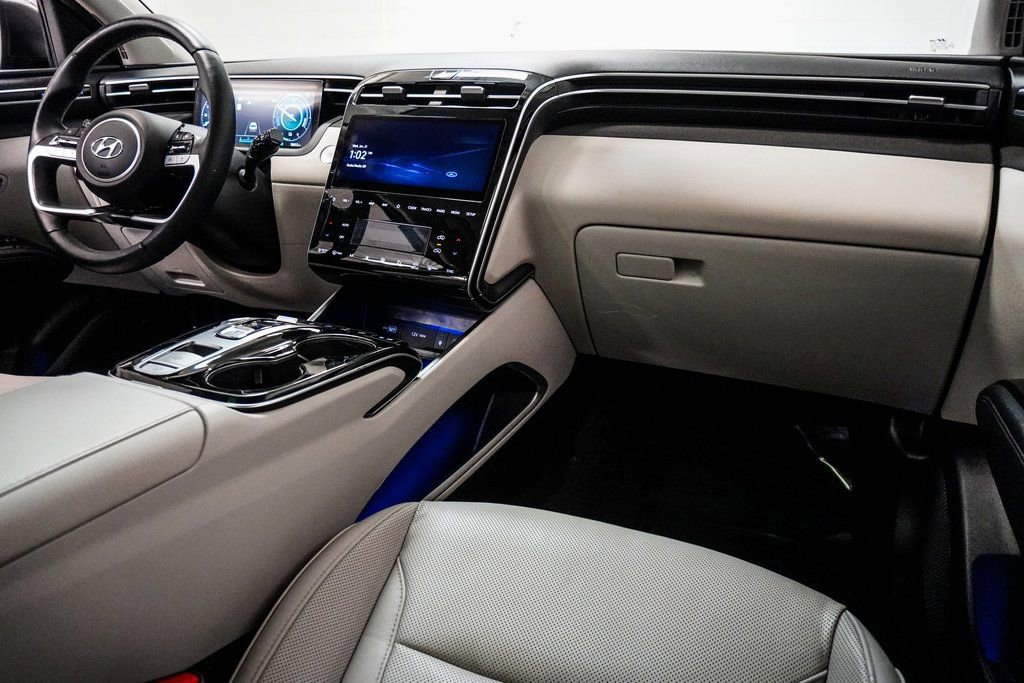 Used 2022 Hyundai Tucson Limited image 12