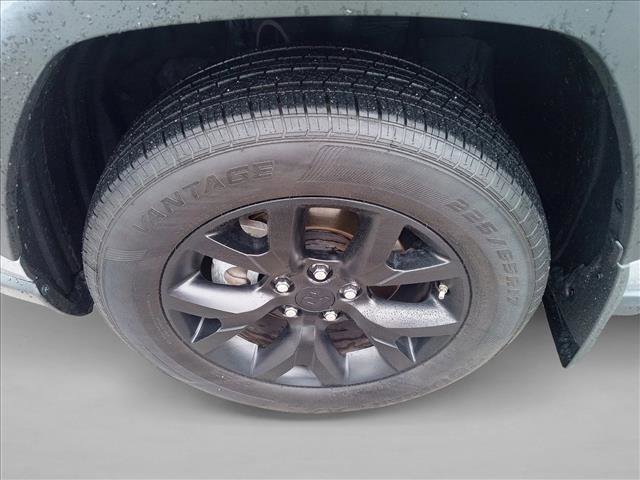 Used 2025 Toyota RAV4 LE FWD image 9
