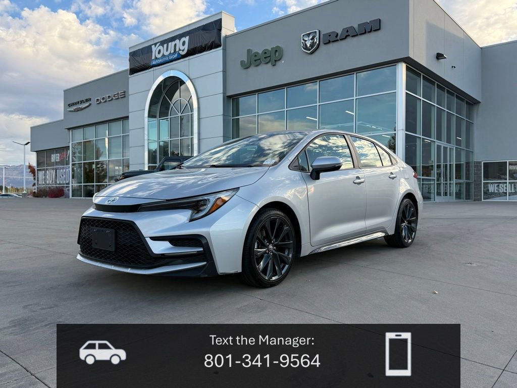 Used 2024 Toyota Corolla SE image 1