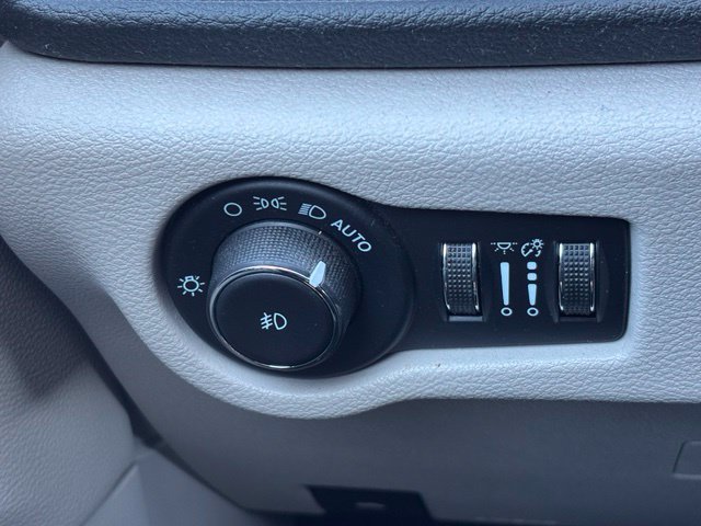 Used 2021 Chrysler Pacifica Limited w/ Premium & Safety Sphere Group AWD/4WD image 22