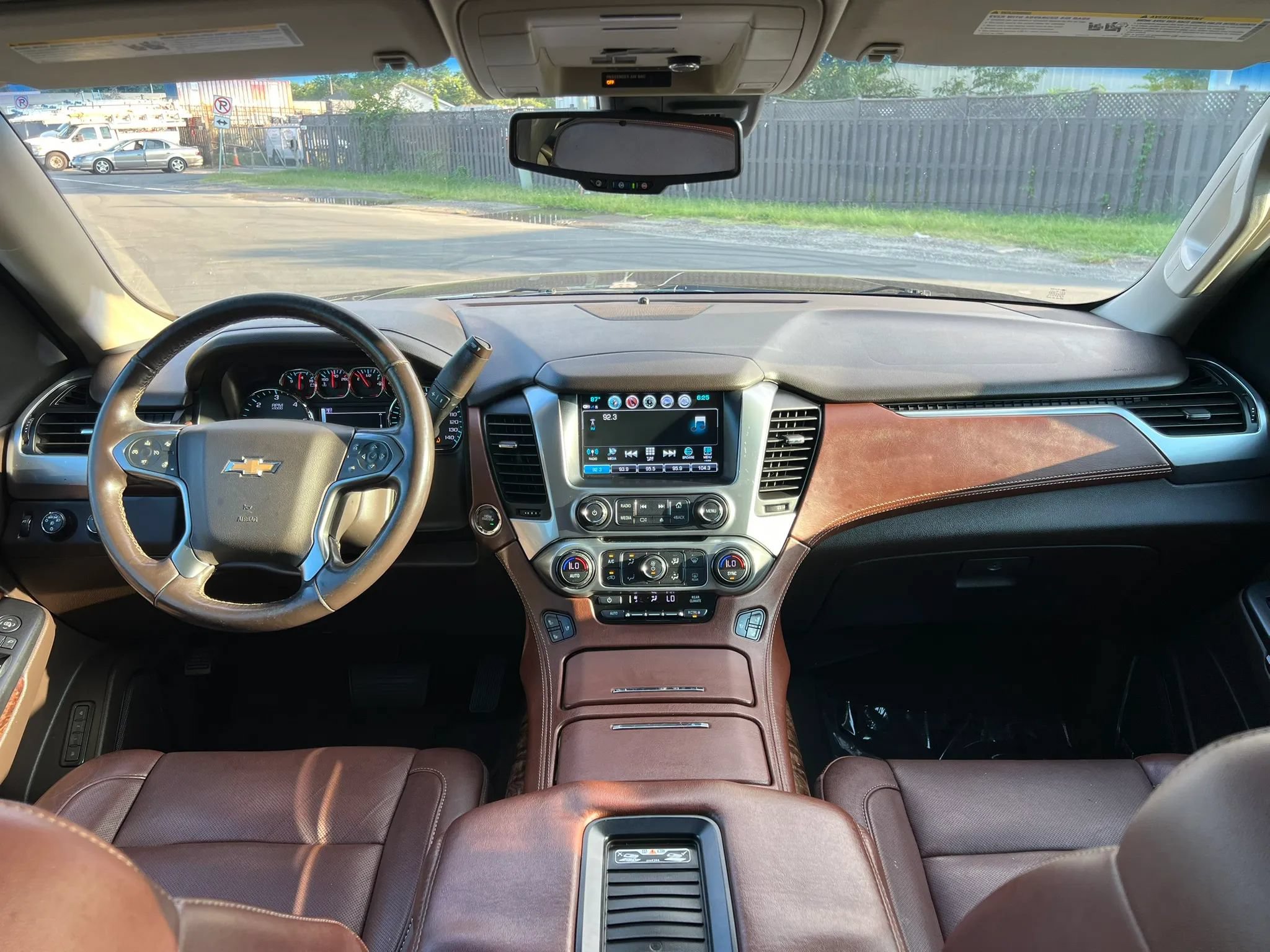 Used 2020 Chevrolet Tahoe Premier AWD/4WD image 21