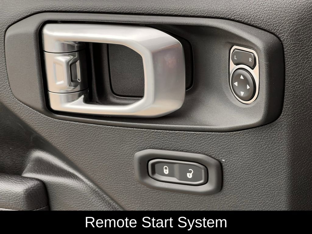 Used 2024 Jeep Wrangler Unlimited Rubicon w/ Technology Group image 26
