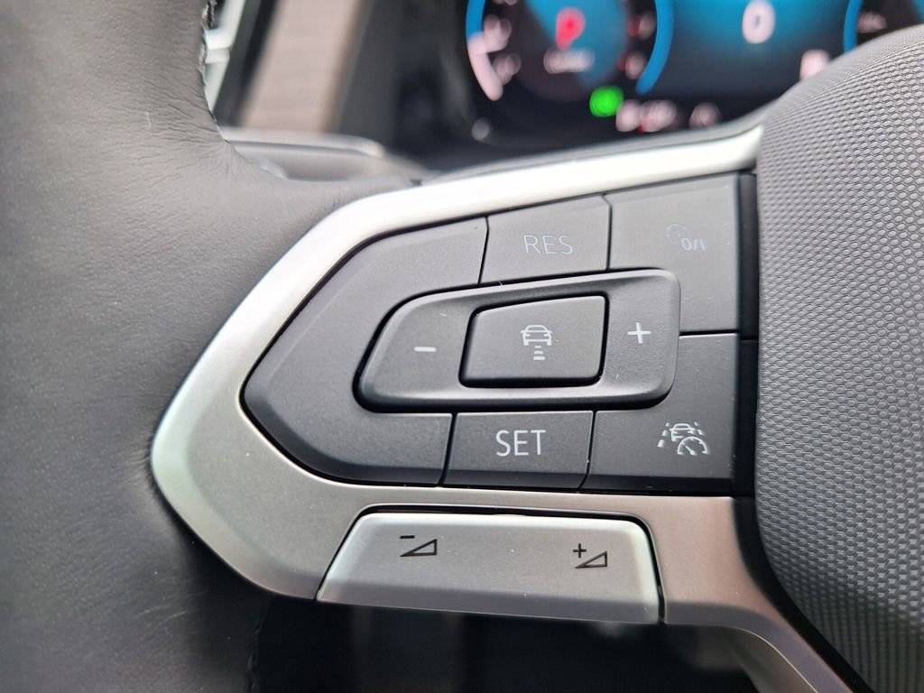 New 2026 Volkswagen Atlas SEL Premium R-Line image 13