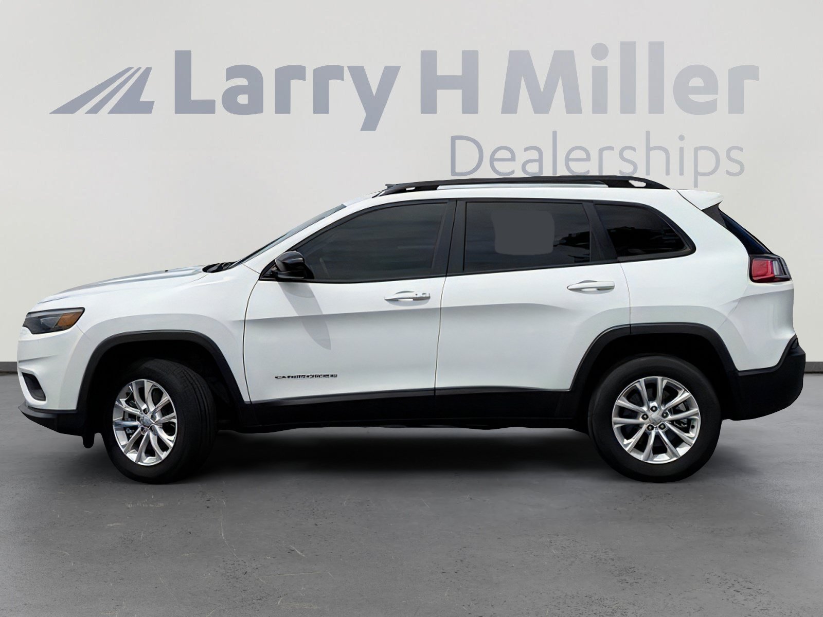 Used 2022 Jeep Cherokee Latitude Lux AWD/4WD image 3