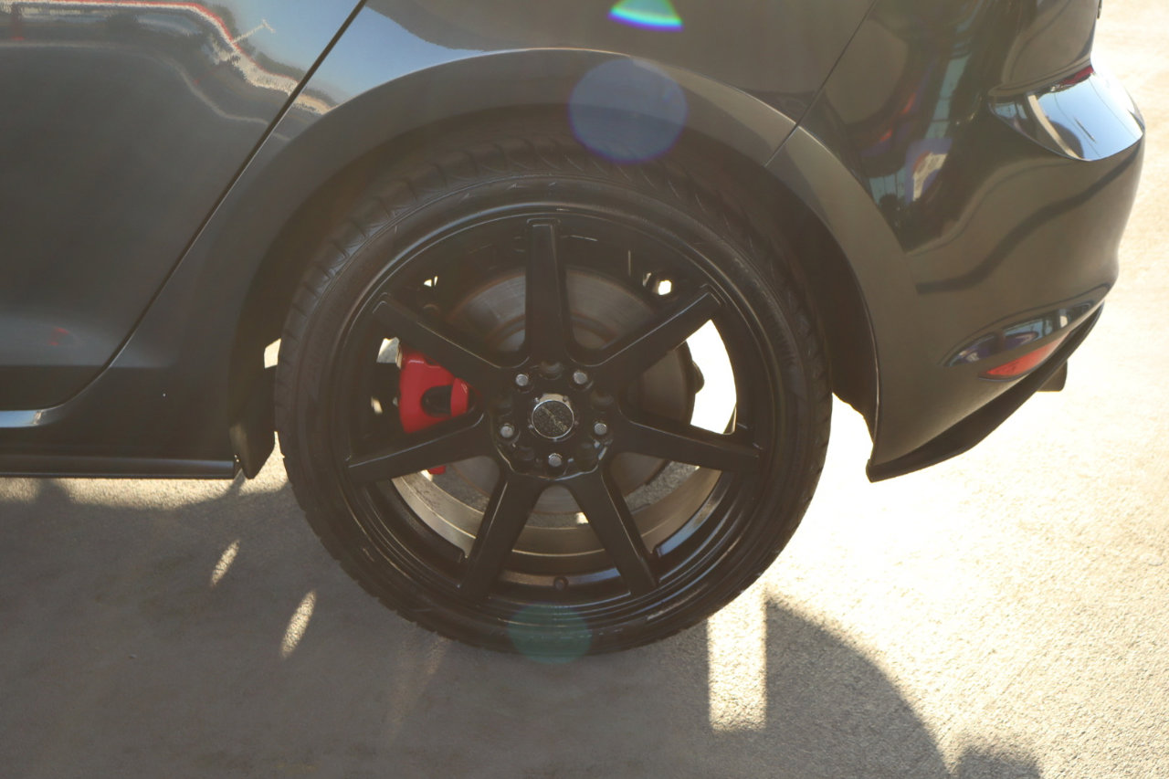 Used 2017 Volkswagen GTI Sport image 11