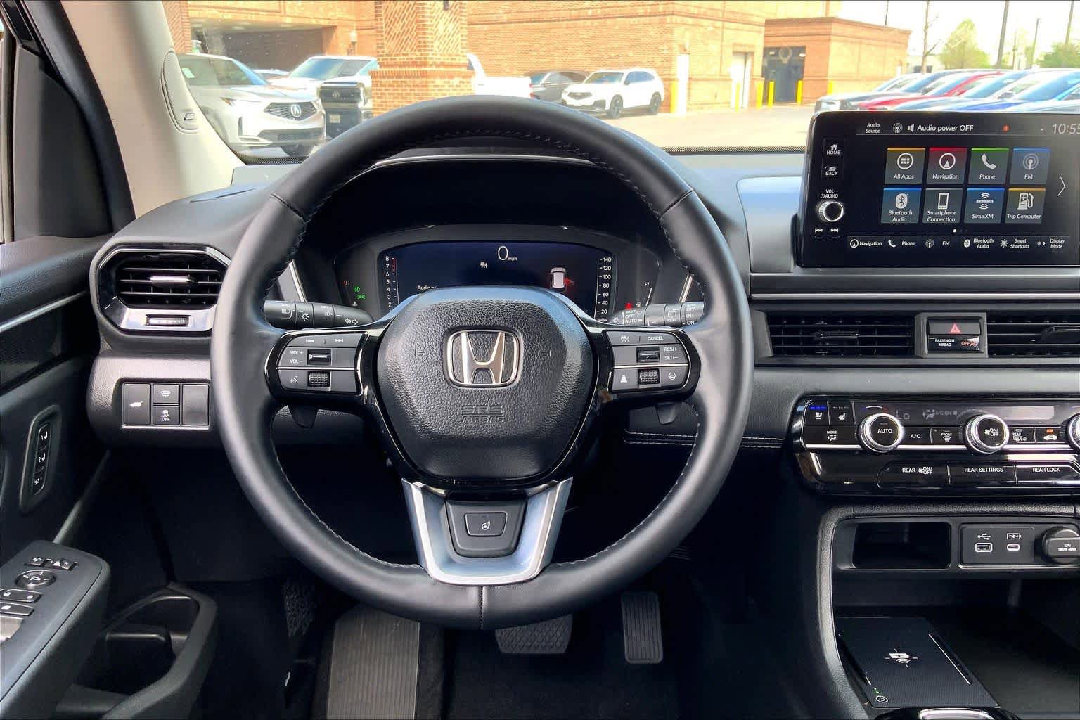 Used 2024 Honda Pilot Elite image 6