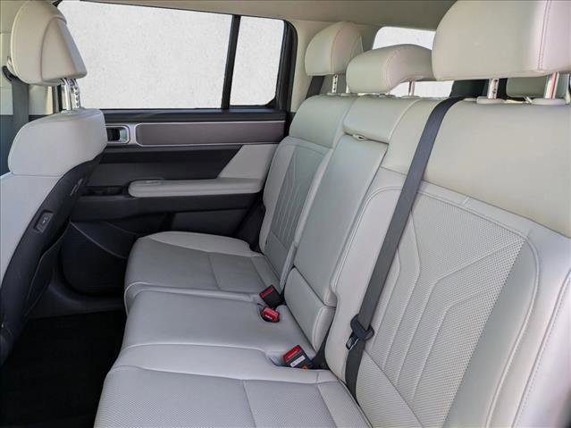 Used 2024 Hyundai Santa Fe SEL image 17