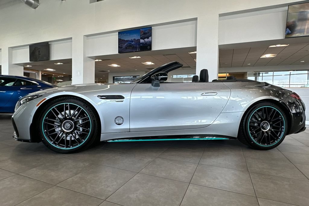 New 2024 Mercedes-Benz SL 63 AMG 4MATIC image 4