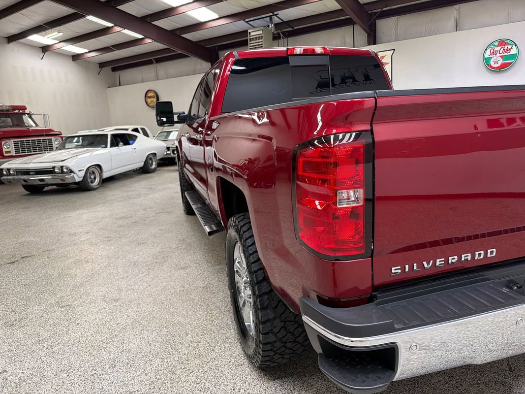 Used 2019 Chevrolet Silverado 2500 LTZ w/ Duramax Plus Package AWD/4WD image 15