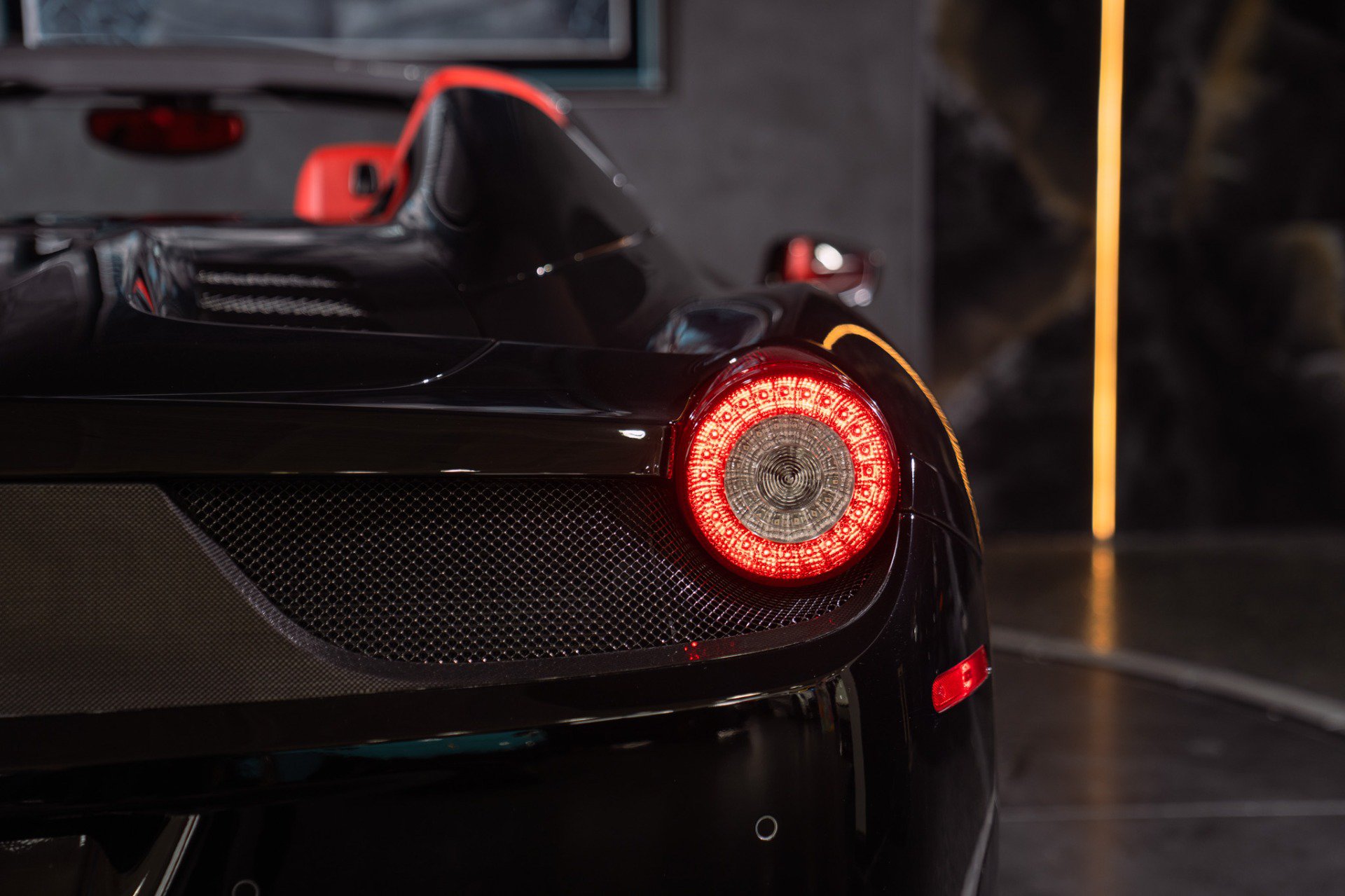Used 2014 Ferrari 458 Spider RWD image 26