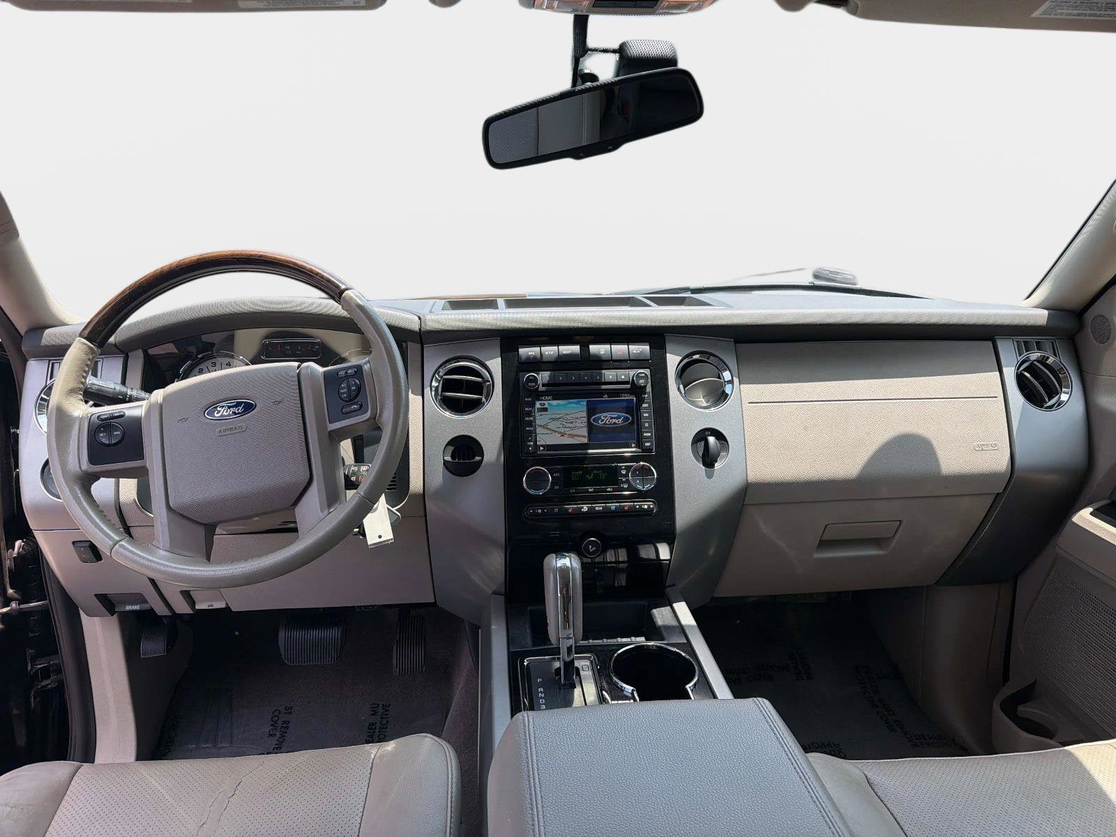 Used 2014 Ford Expedition Limited w/ Equipment Group 301A RWD image 16