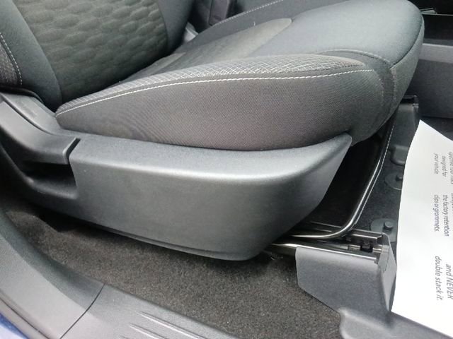 Used 2024 Nissan Pathfinder SV image 31