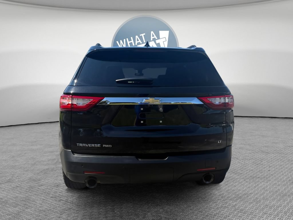 Used 2021 Chevrolet Traverse LT w/ LT Premium Package AWD/4WD image 5