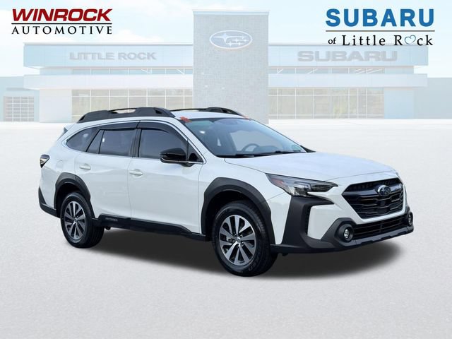 Used 2025 Subaru Outback Premium AWD/4WD image 1