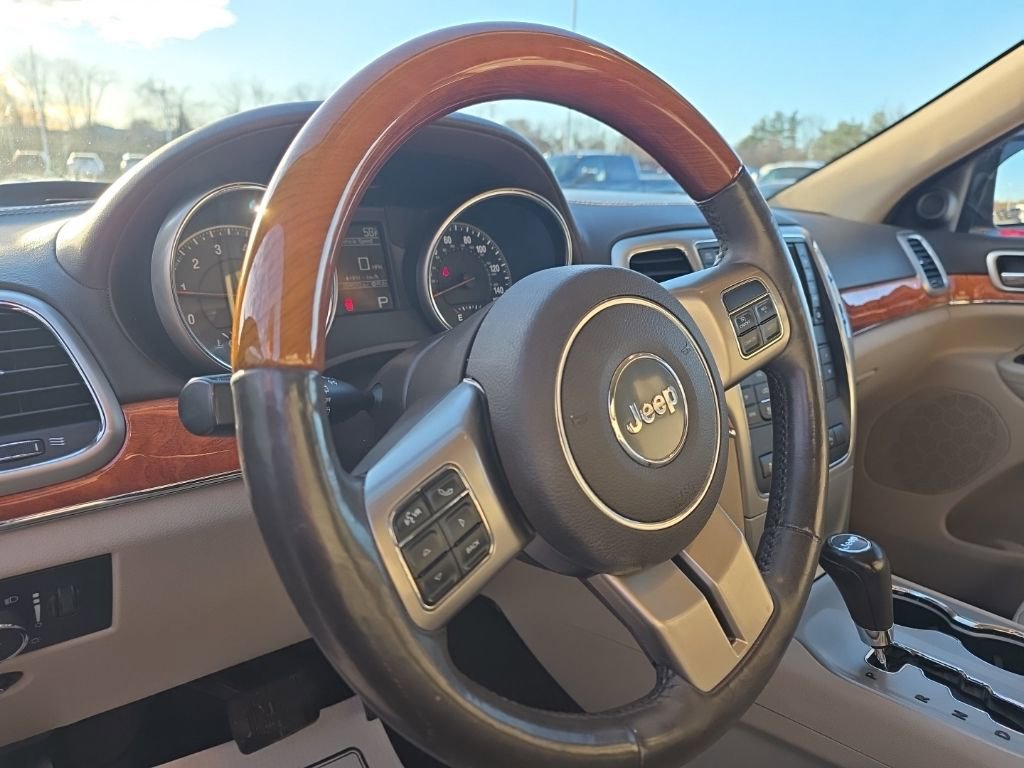 Used 2012 Jeep Grand Cherokee Overland image 9