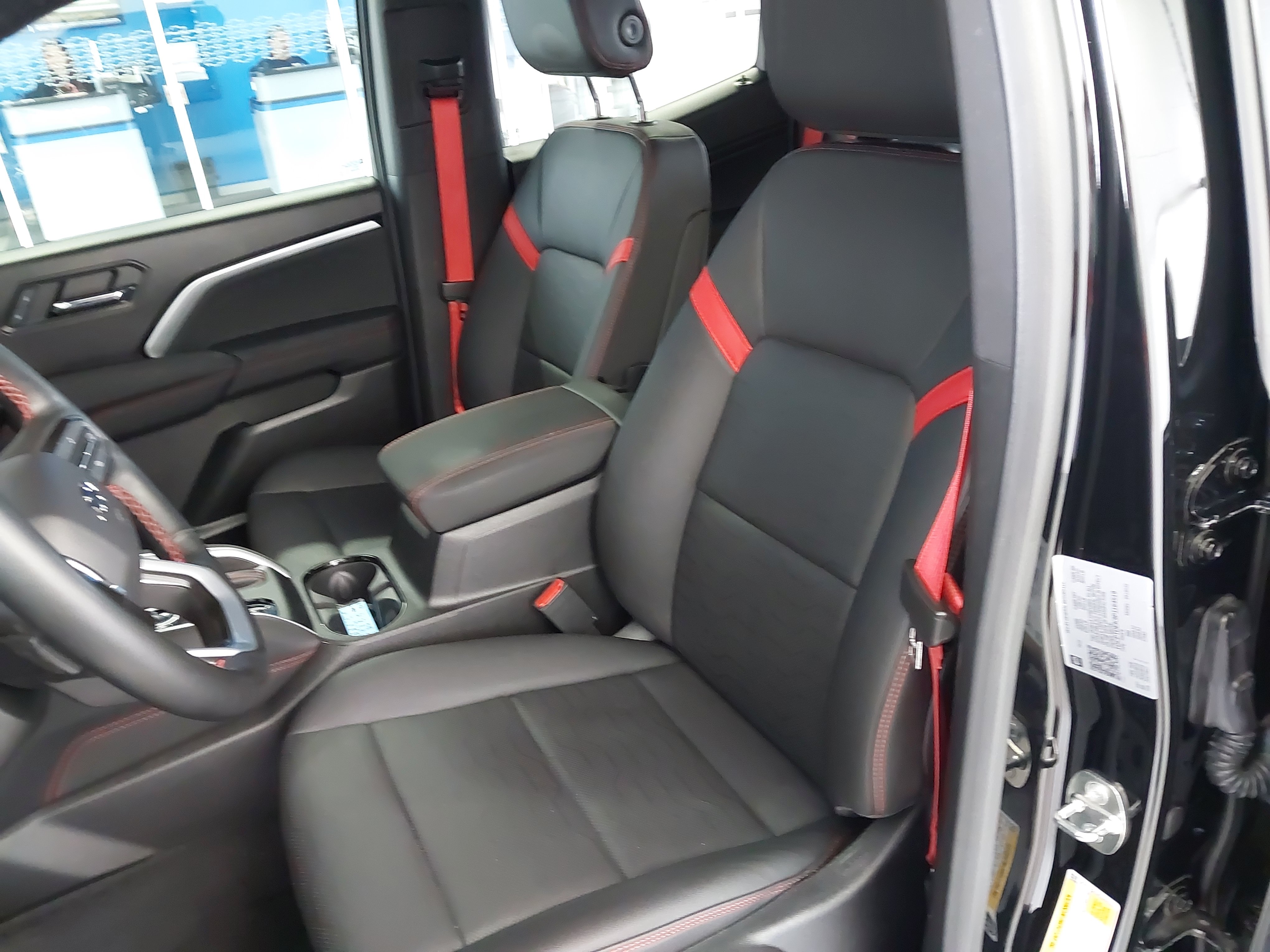 Used 2023 Chevrolet Colorado Z71 w/ Z71 Convenience Package 2 AWD/4WD image 23