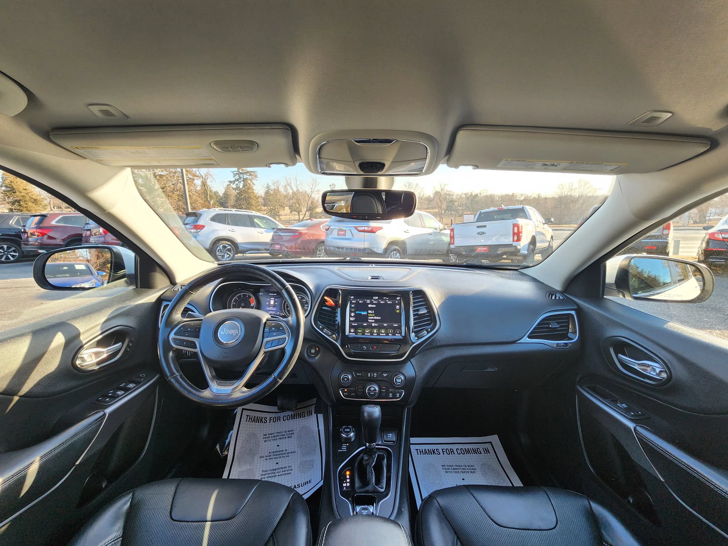 Used 2019 Jeep Cherokee Limited AWD/4WD image 9