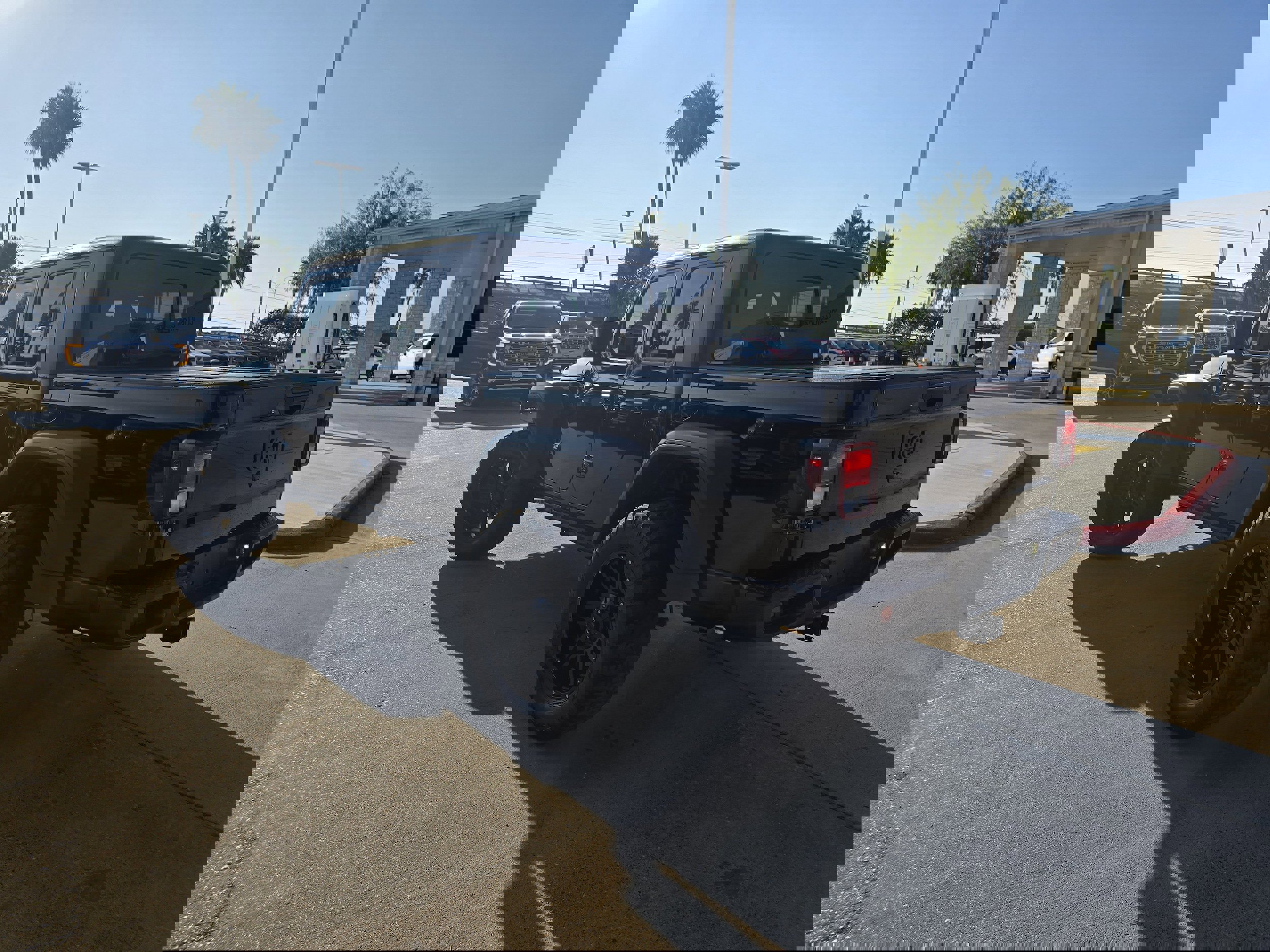 Used 2020 Jeep Gladiator Sport w/ Quick Order Package 24S image 5