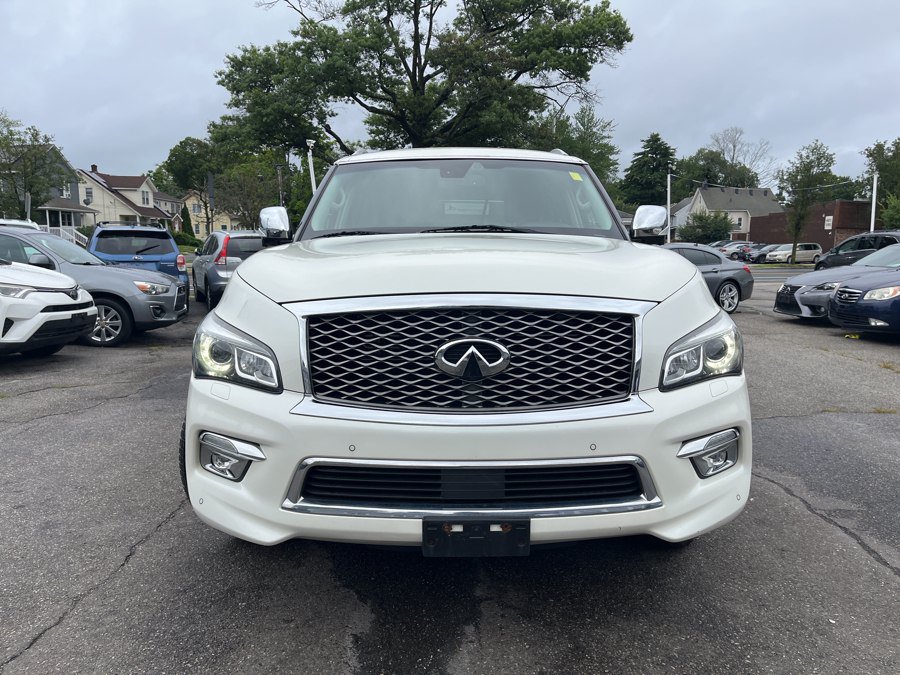 Used 2015 INFINITI QX80 4WD w/ Deluxe Technology Package image 2