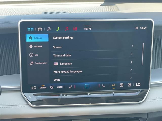 New 2026 Volkswagen Tiguan SE AWD/4WD image 11