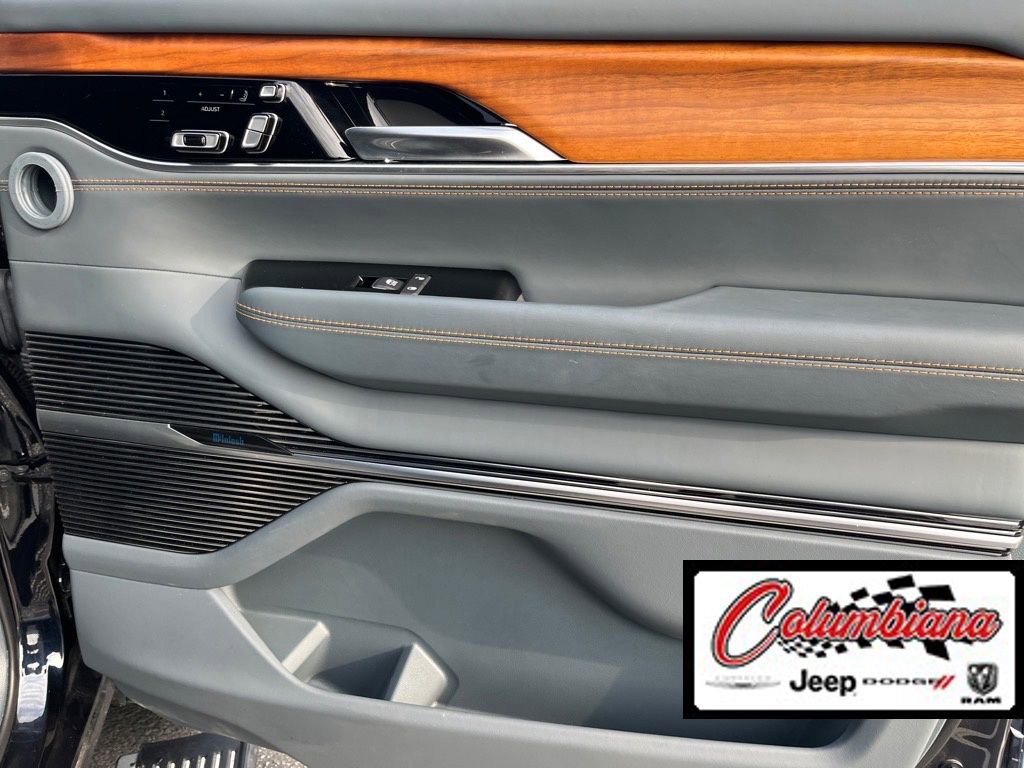 Used 2022 Jeep Grand Wagoneer Series III image 34