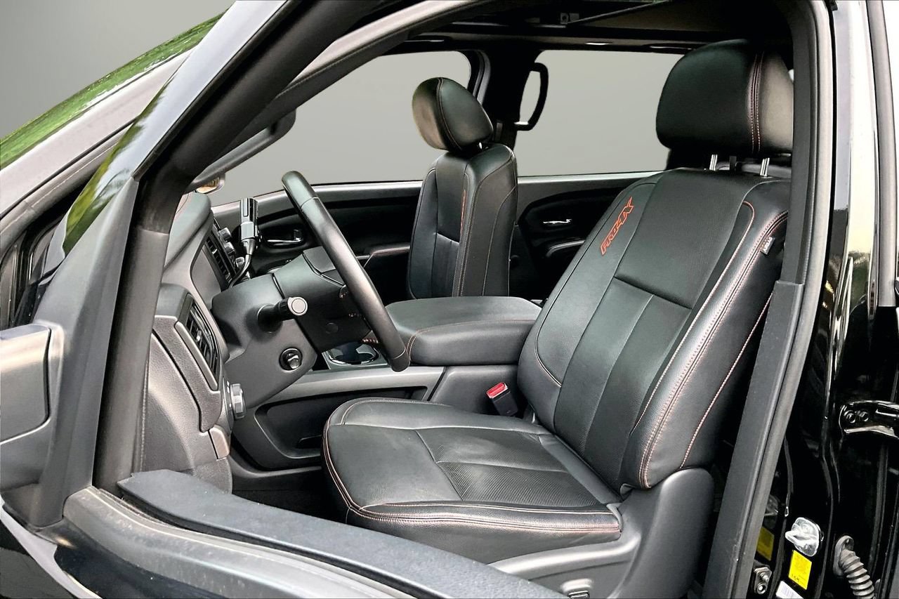 Used 2023 Nissan Titan PRO-4X w/ Pro-4x Convenience Package AWD/4WD image 22