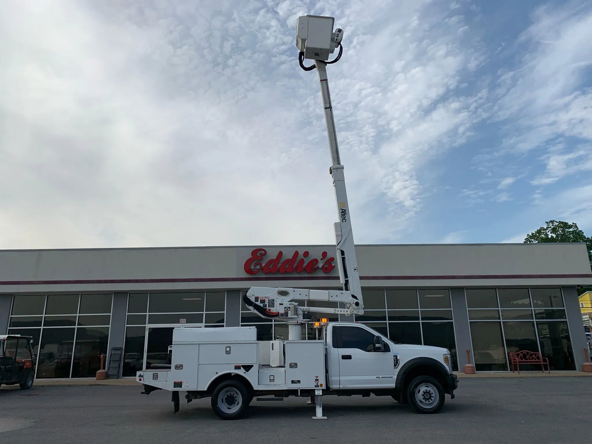 Used 2019 Ford F550 4x4 Regular Cab Super Duty image 51