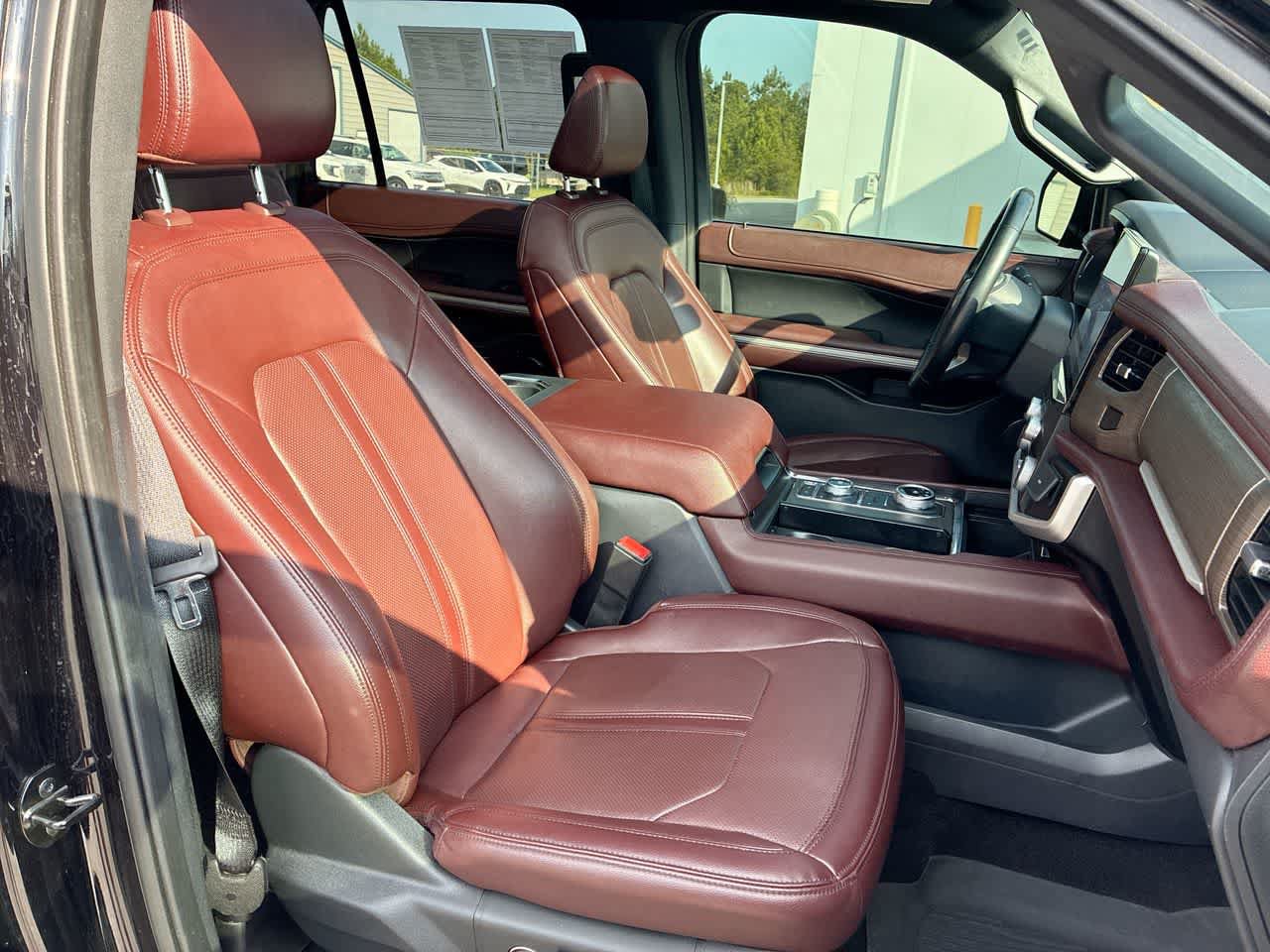 Used 2023 Ford Expedition Max Limited AWD/4WD image 29