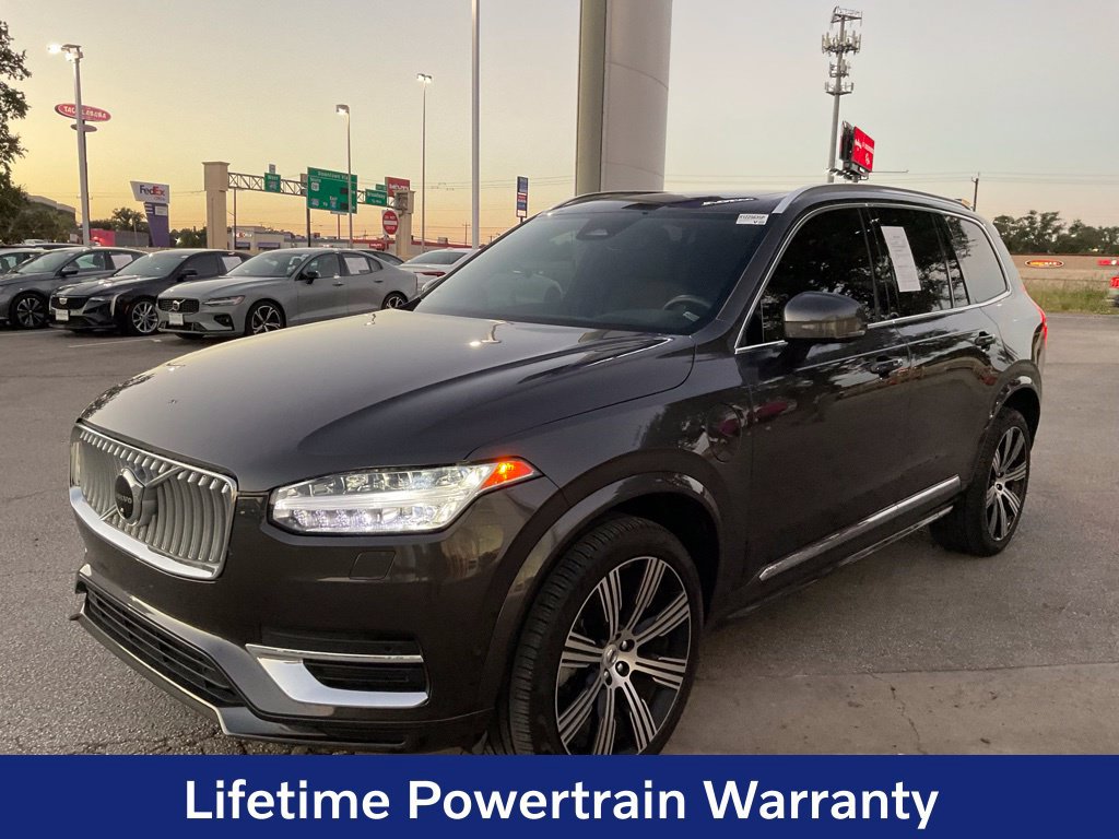 Certified 2024 Volvo XC90 T8 Plus AWD/4WD image 3