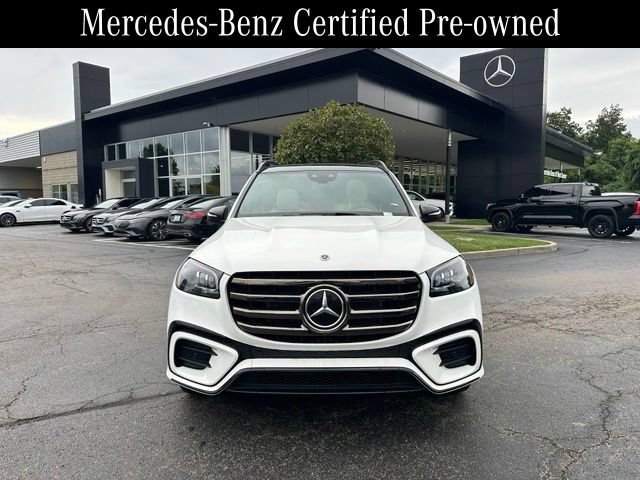 Used 2025 Mercedes-Benz GLS 450 4MATIC w/ AMG Line Exterior image 3