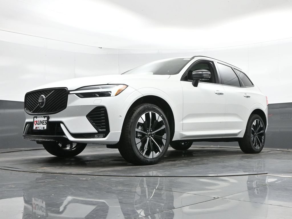 New 2026 Volvo XC60 B5 Plus w/ Climate Package AWD/4WD image 39