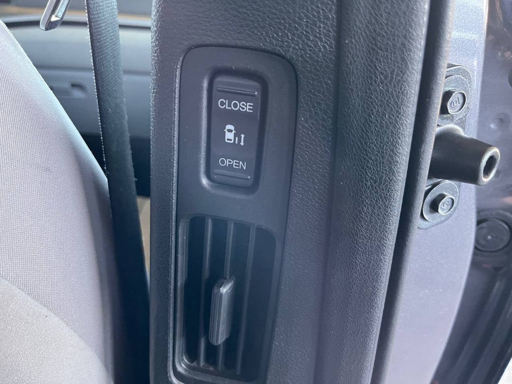 Used 2020 Honda Odyssey EX image 35