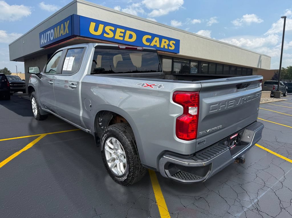 Used 2023 Chevrolet Silverado 1500 LT AWD/4WD image 7