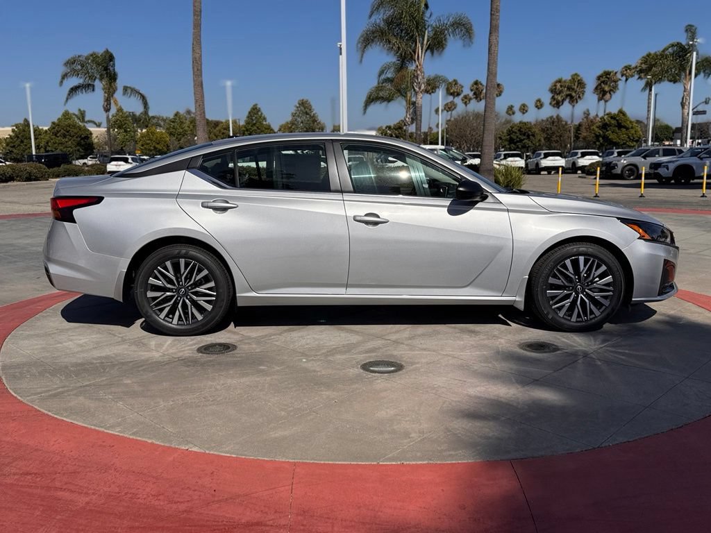 New 2026 Nissan Altima 2.5 SV FWD image 9