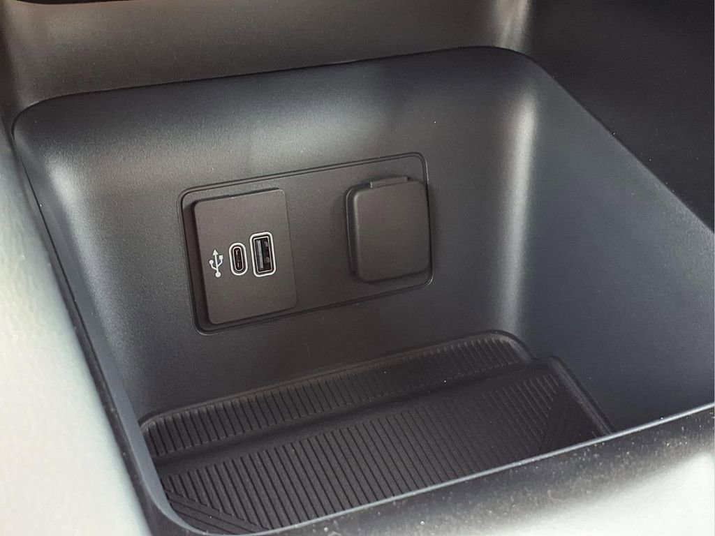 New 2026 Ford Explorer ST-Line image 10