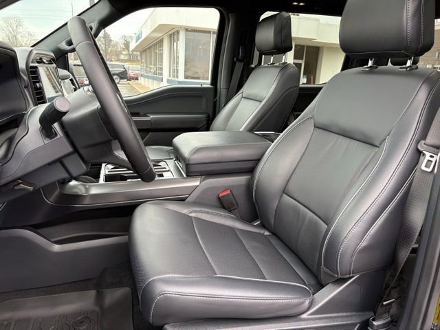 Used 2025 Ford F150 Lariat w/ Equipment Group 501A Mid image 3