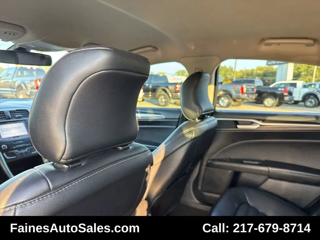 Used 2019 Ford Fusion SEL FWD image 48