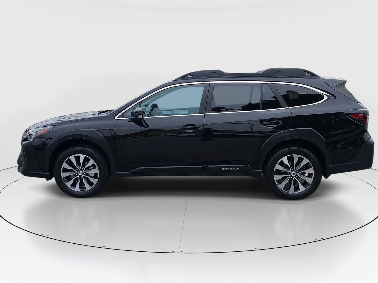 Used 2023 Subaru Outback Limited XT AWD/4WD image 4