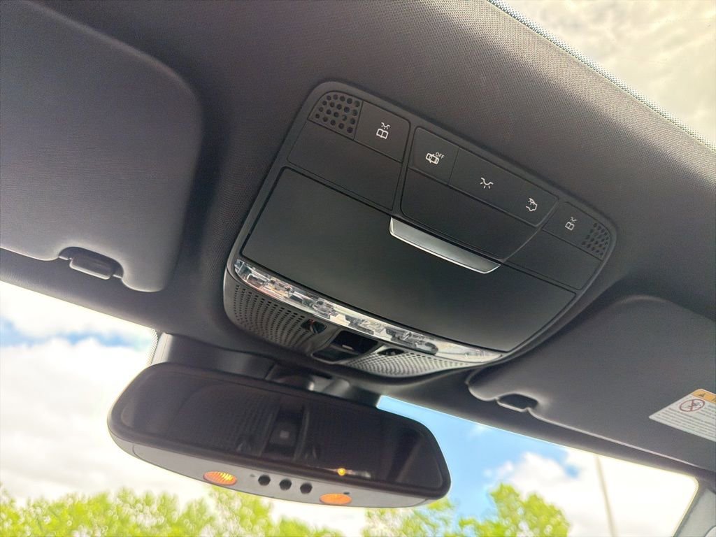 Used 2017 Mercedes-Benz C 300 4MATIC Sedan image 14