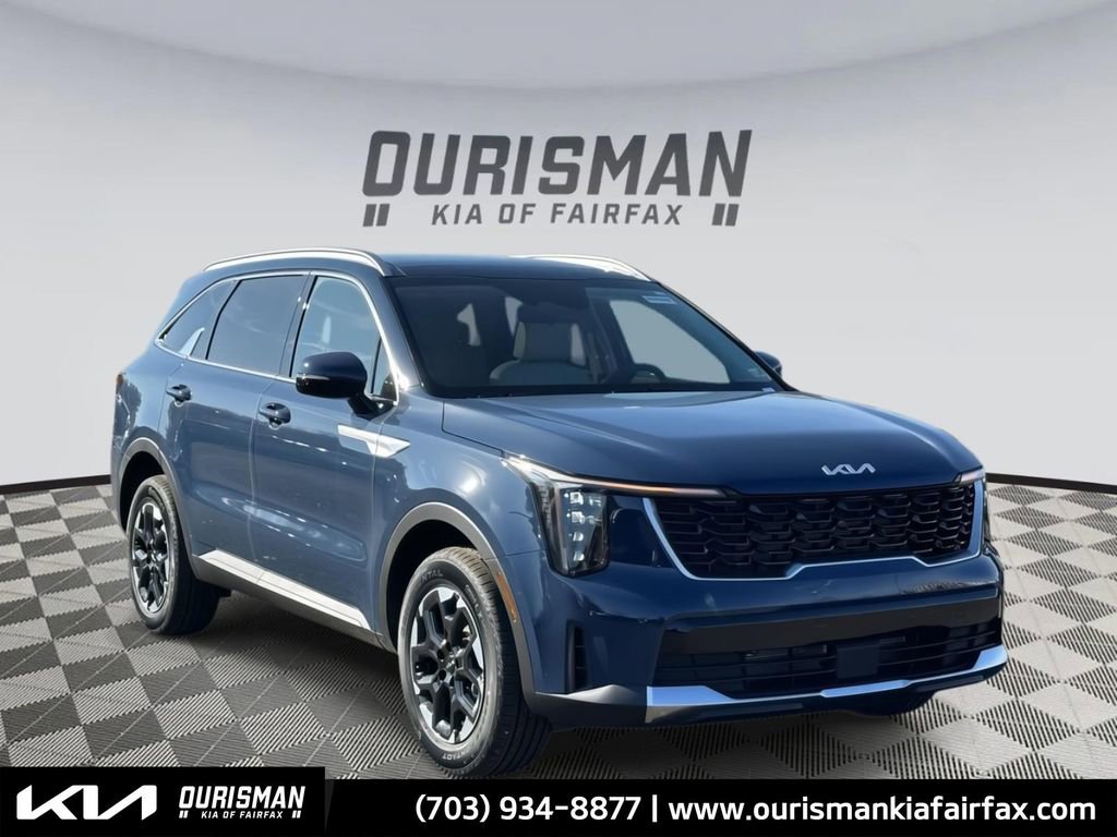 Certified 2025 Kia Sorento S w/ Panoramic Sunroof Package image 1